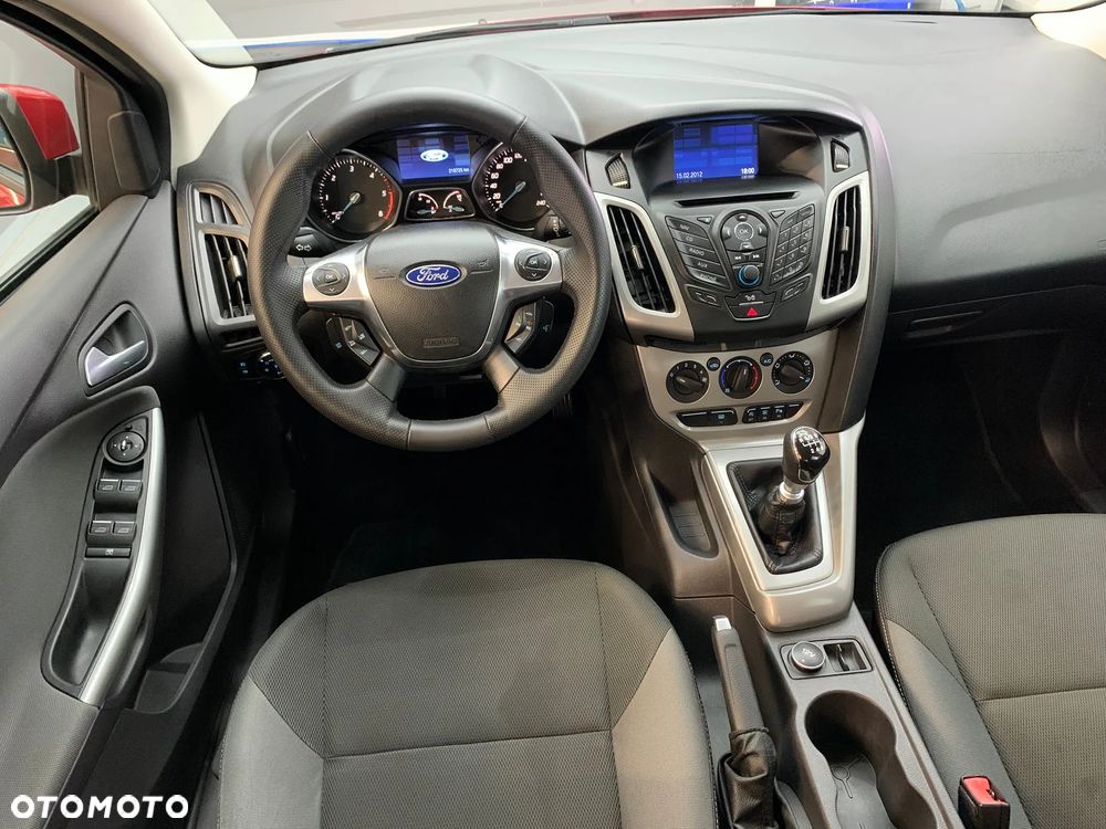 Ford Focus - 8