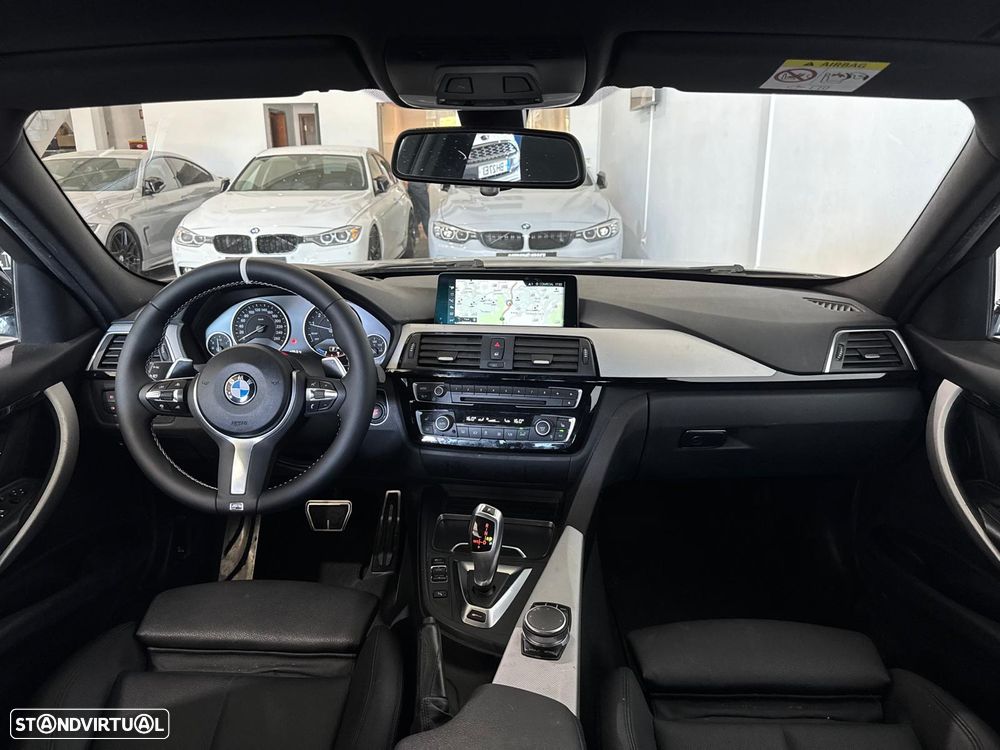 BMW 330 e iPerformance Pack M - 36