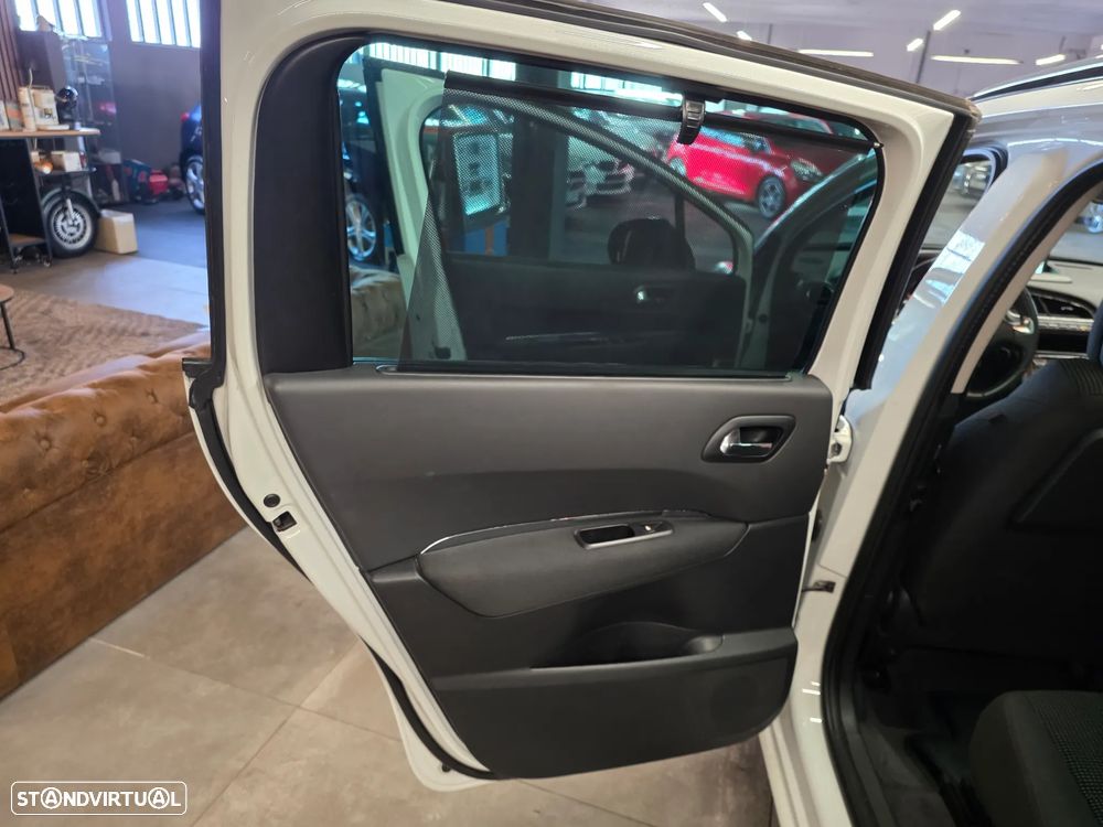 Peugeot 5008 BlueHDI 120 EAT6 Stop & Start Allure - 20