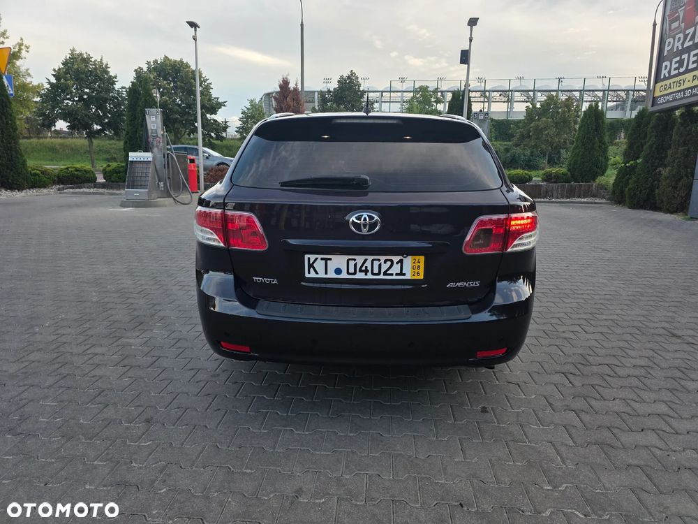 Toyota Avensis 1.8 Executive - 7
