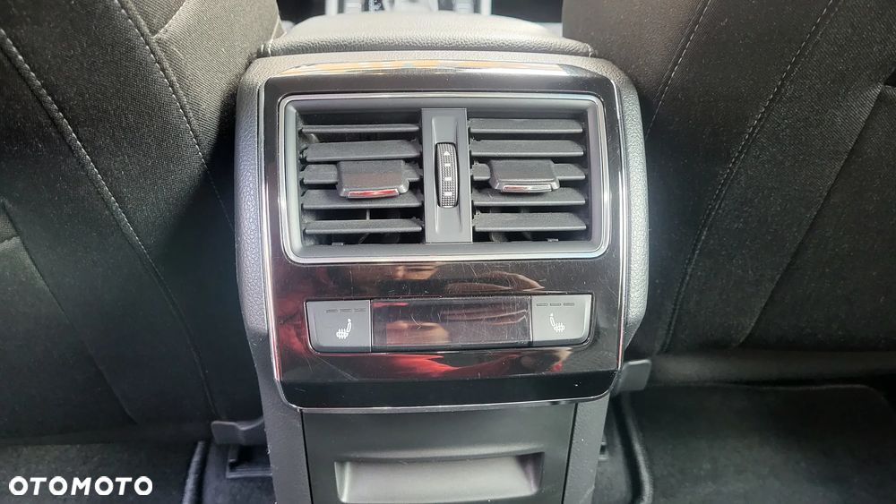 Skoda Superb 1.8 TSI Active DSG - 12