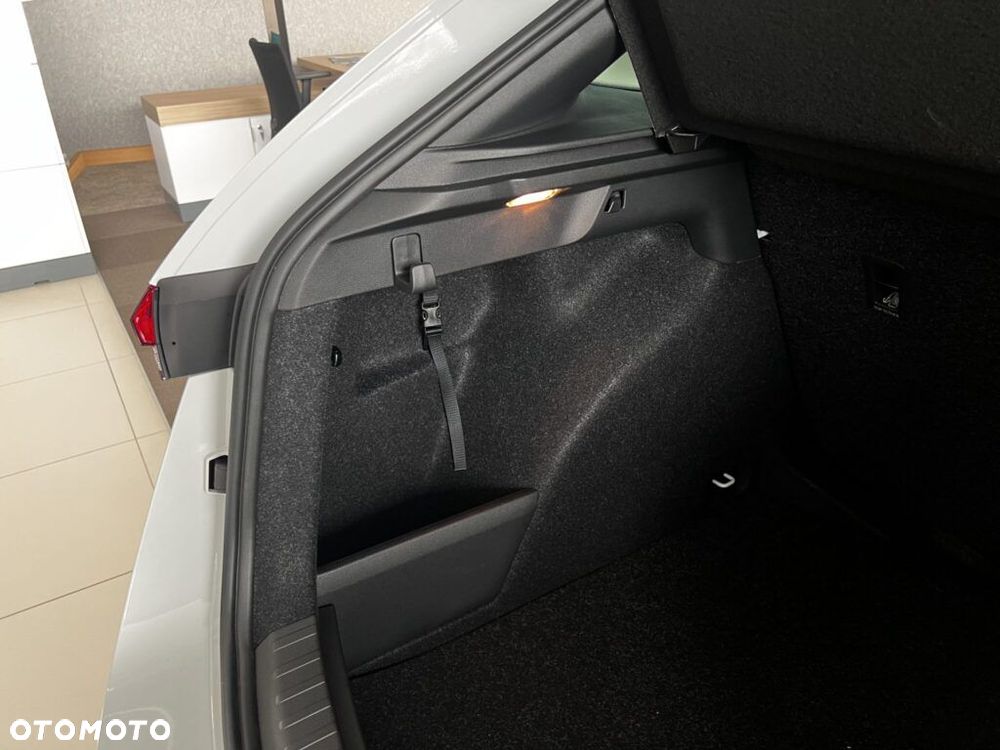 Skoda Scala 1.5 TSI Monte Carlo - 28