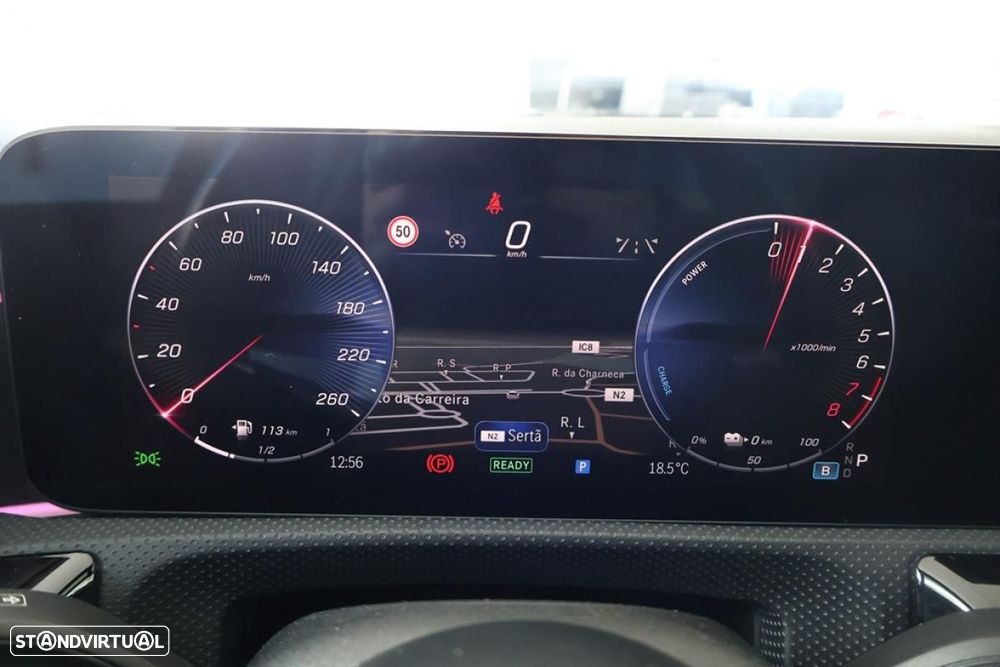 Mercedes-Benz A 250 e - 26