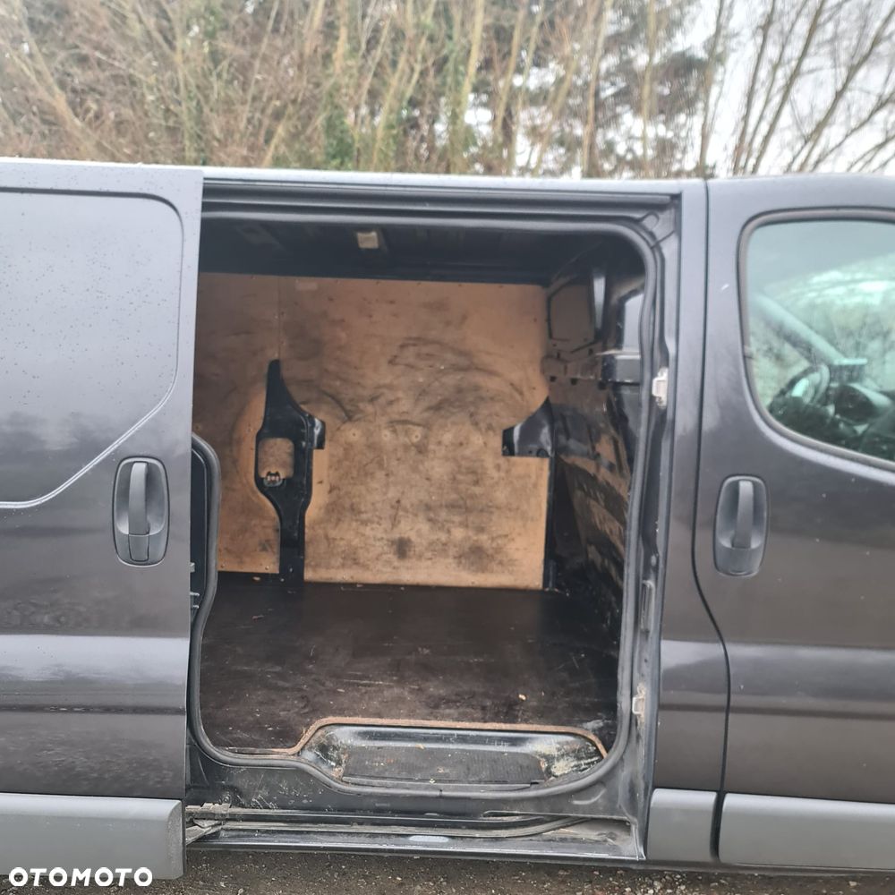 Opel VIVARO - 8