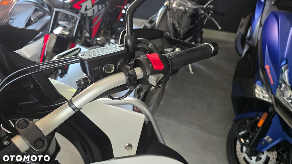 Honda VFR - 10