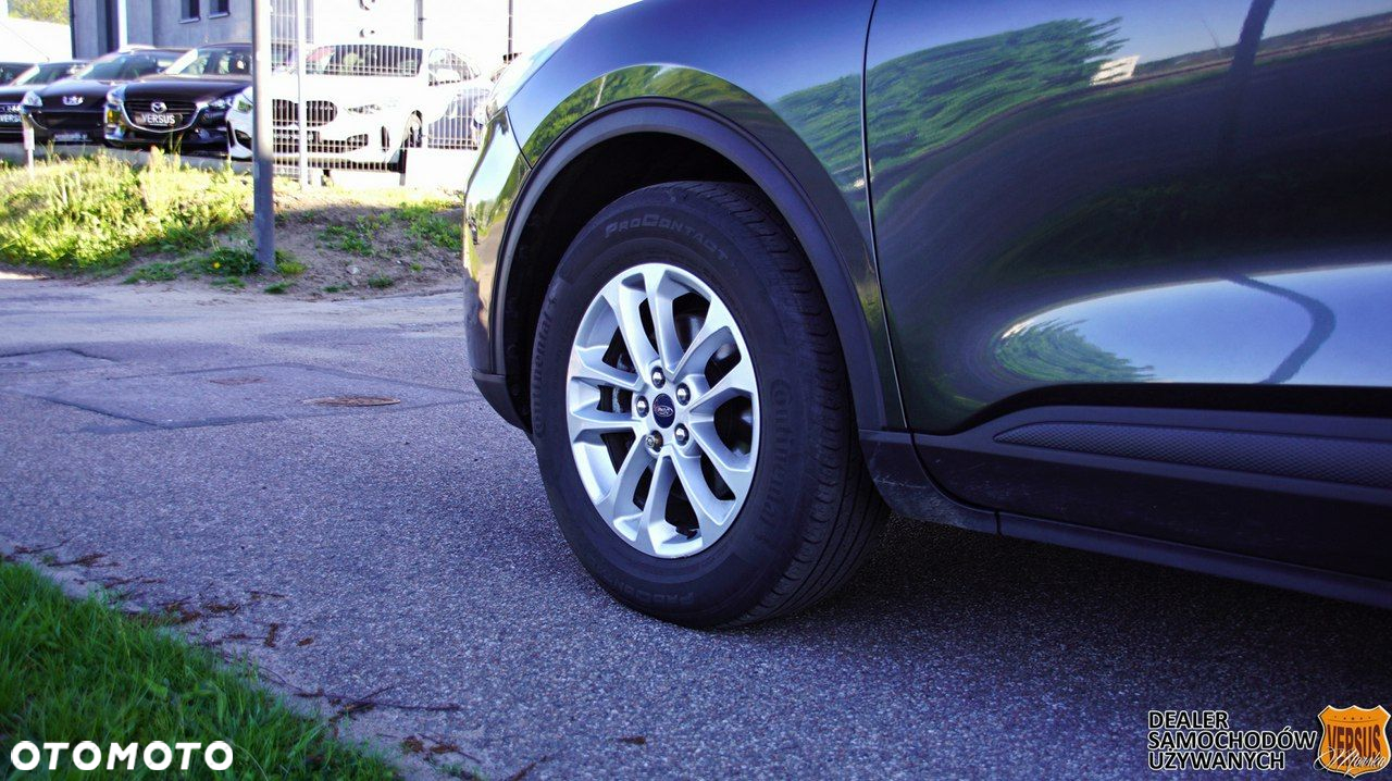 Ford Kuga - 10