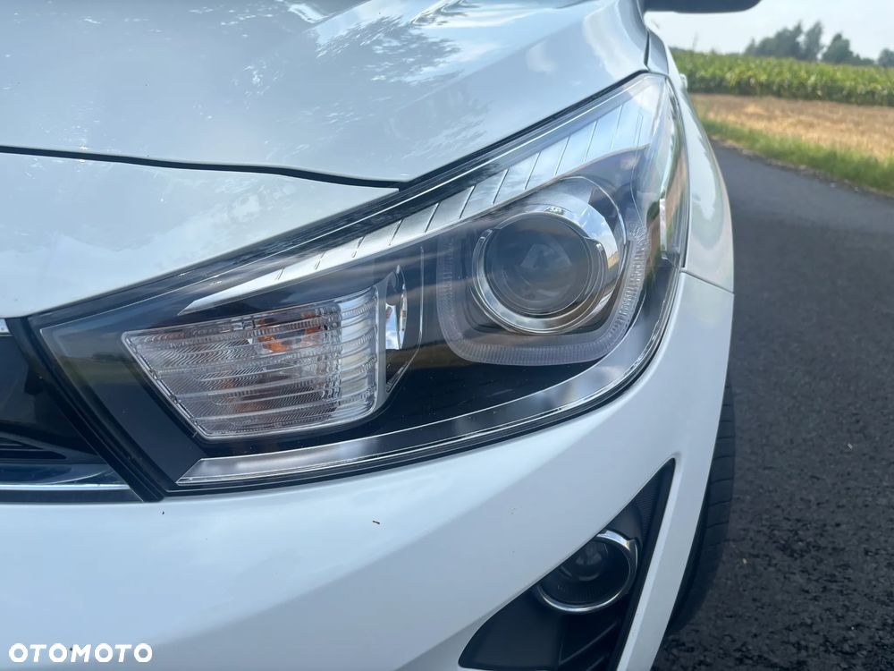 Kia Rio - 10