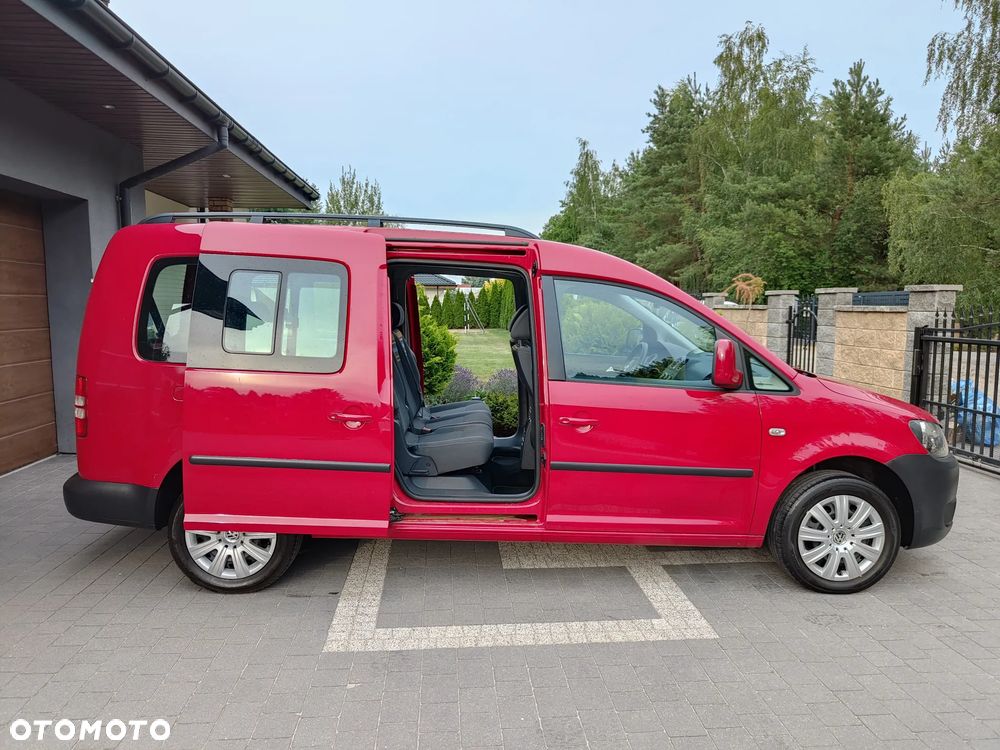 Volkswagen Caddy Maxi Comfortline DSG - 23