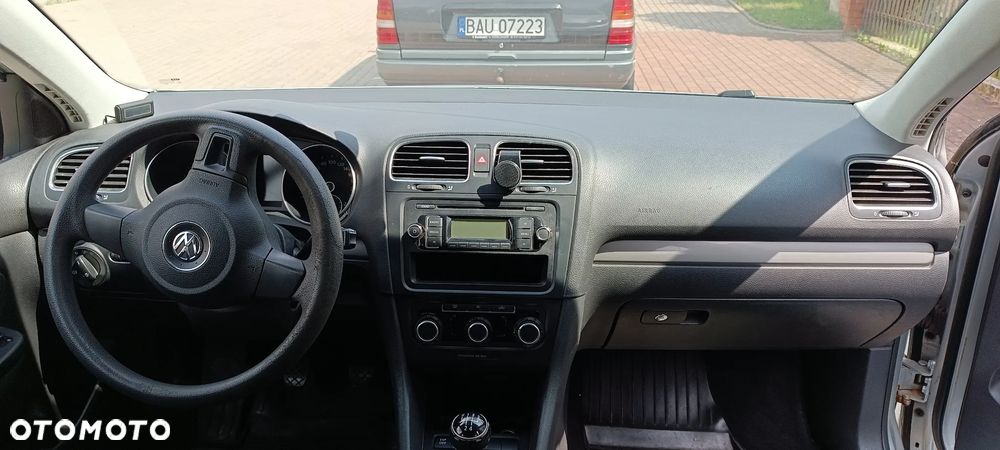 Volkswagen Golf 1.6 TDI DPF move - 8