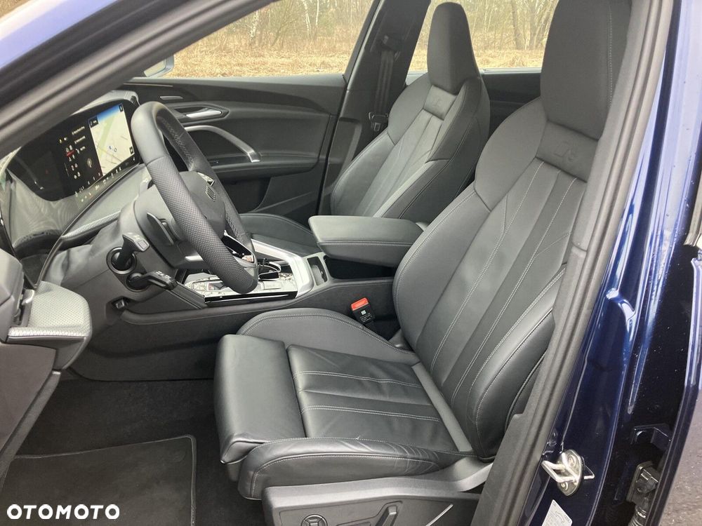 Audi Q5 Sportback - 11