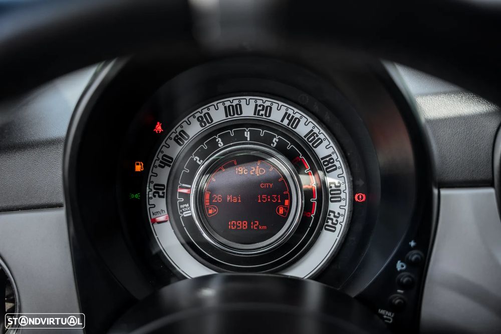 Fiat 500C 1.0 Hybrid Connect - 33