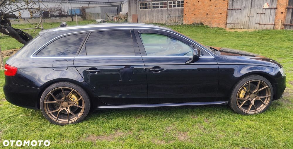 Audi A4 2012 photo 3
