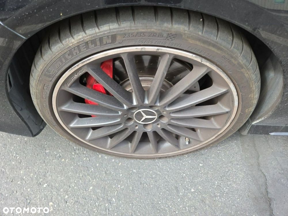 Mercedes-Benz CLA 45 AMG 4-Matic - 20