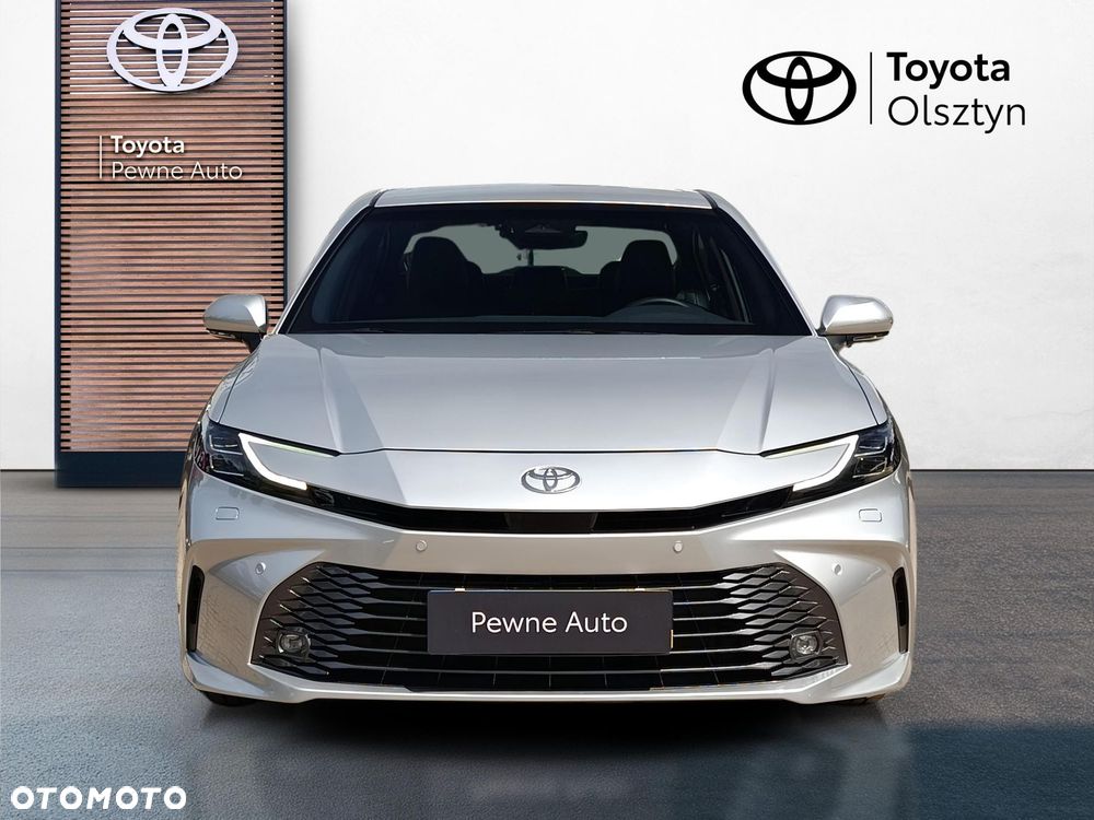 Toyota Camry - 8
