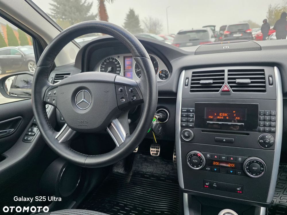 Mercedes-Benz Klasa B 200 - 35