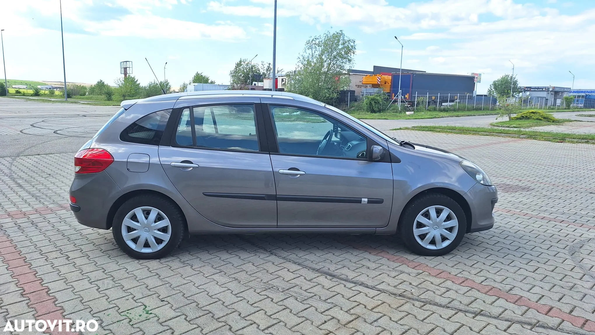 Renault Clio 1.5 dCi ESP FAP Dynamique - 9