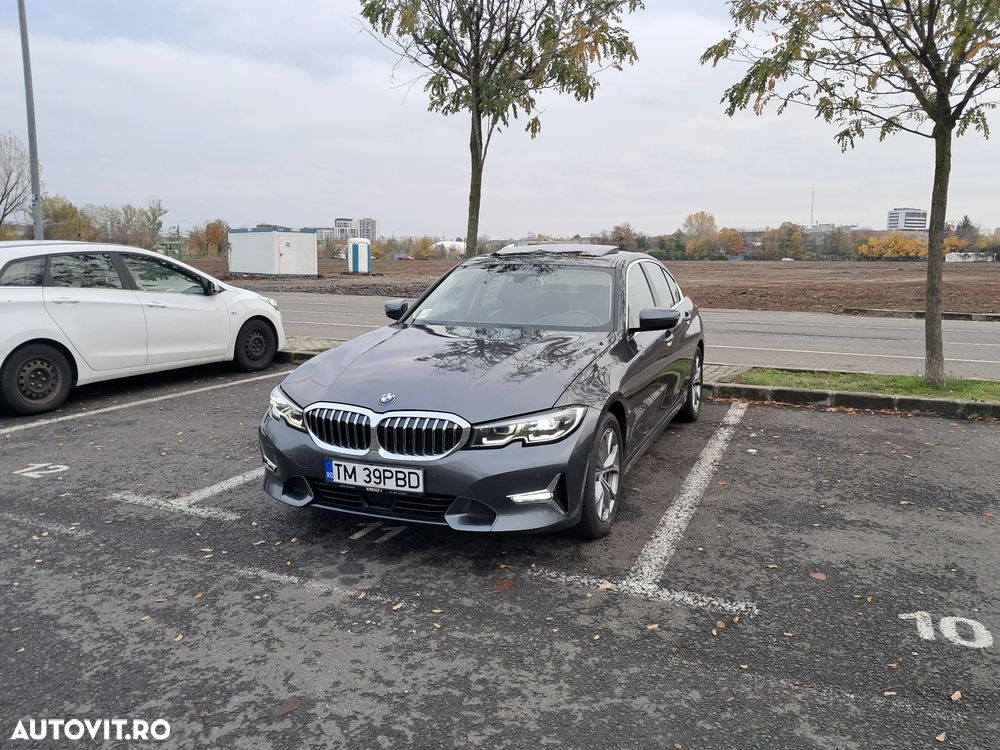 BMW Seria 3 330i Aut. Luxury Line - 12
