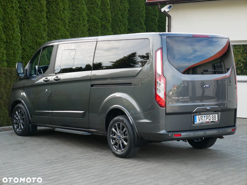 Ford Tourneo Custom 320 L2H1 VA Autm Titanium - 12
