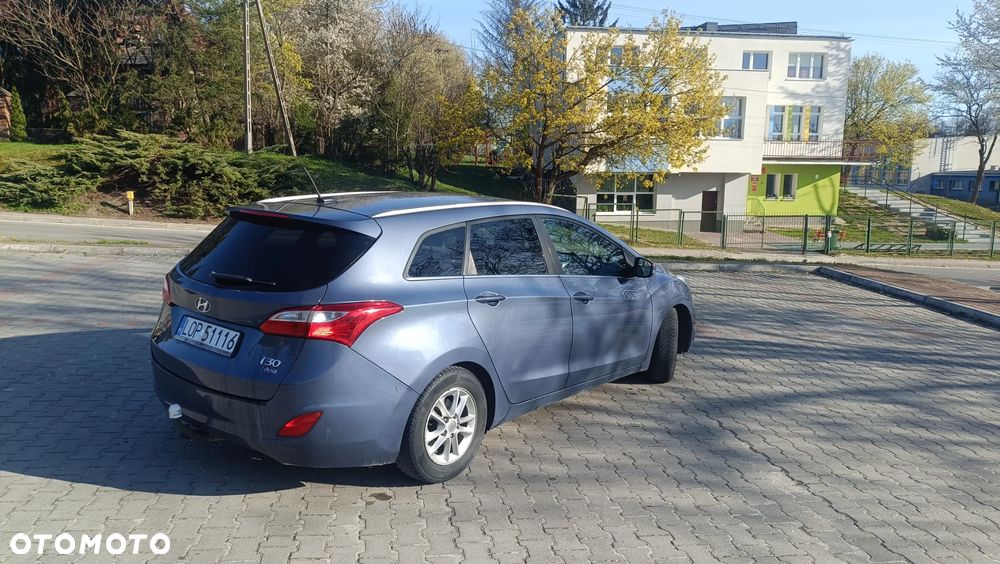 Hyundai i30 blue 1.6 CRDi Trend - 6