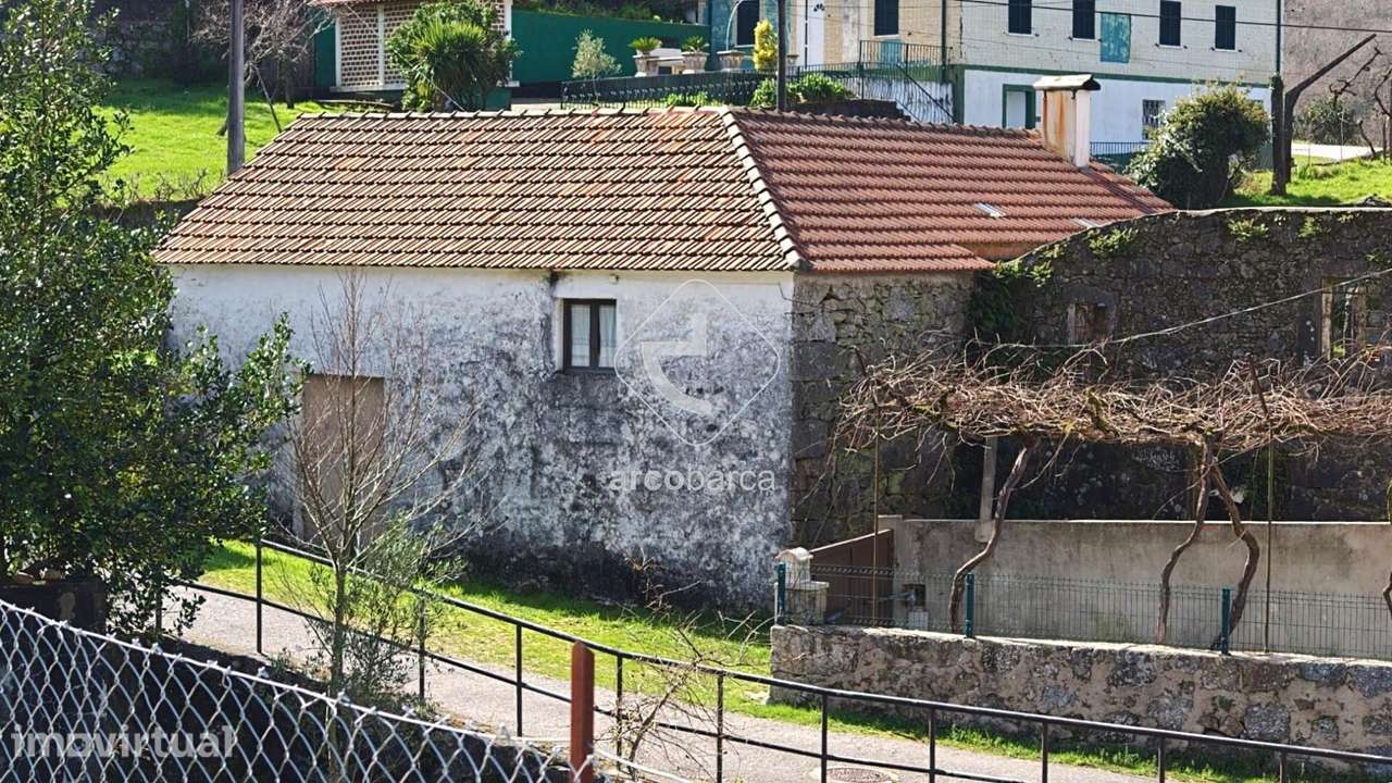 Moradia T1 habitavél c/terreno e anexo,segunda casa em pedra p/reabili