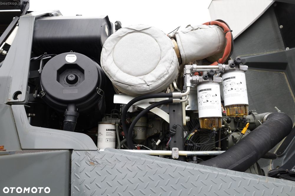 Liebherr 556 XPower - 37