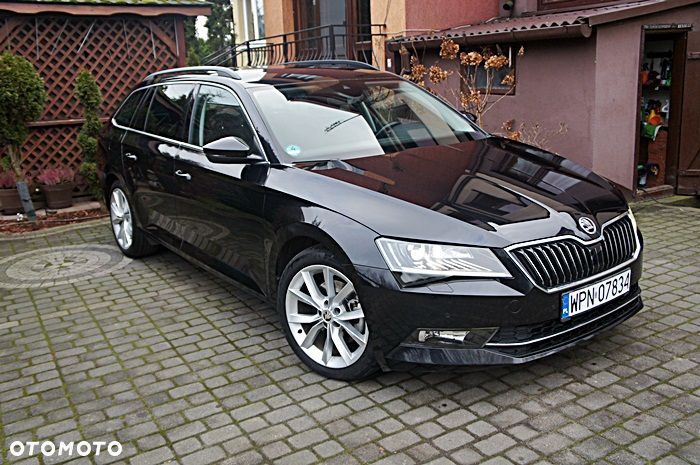 Skoda Superb 2.0 TDI DSG Sportline - 26