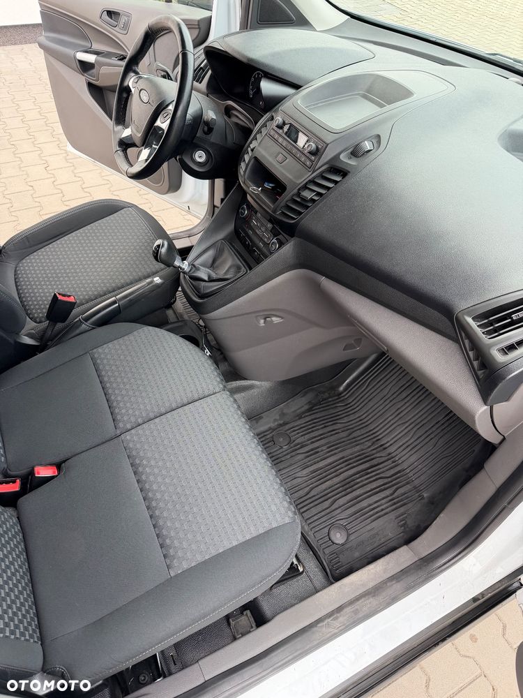 Ford Transit Connect - 8