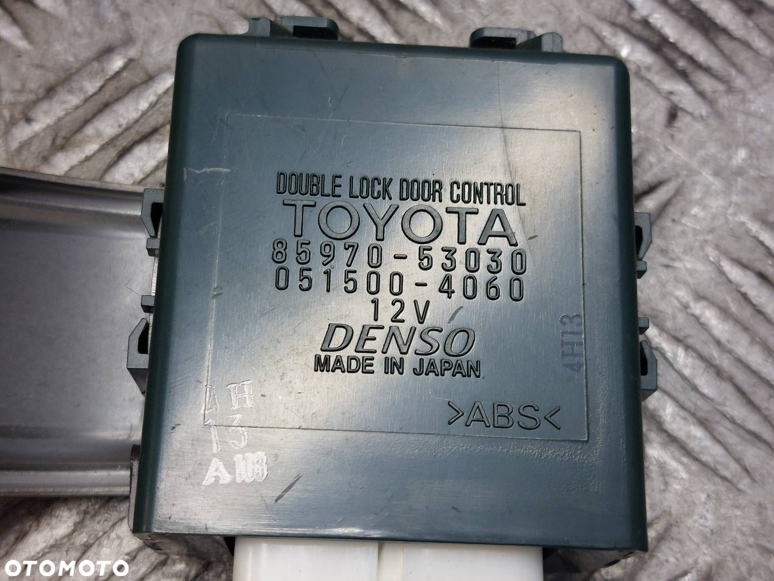 ZESTAW STARTOWY LEXUS IS II 220D 89661-53701 83800-53640 - 12