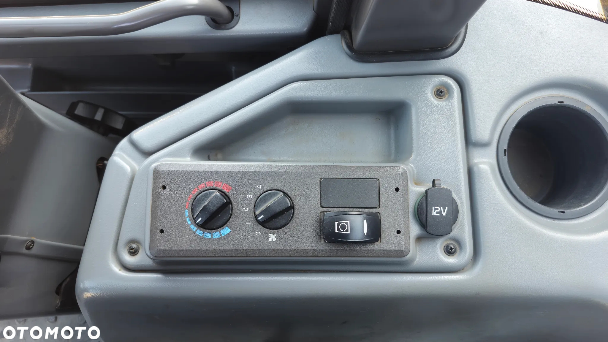 Volvo L 35 G - 24