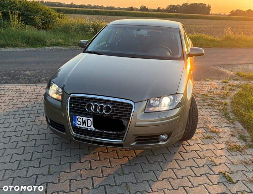 Audi A3 Sportback 2.0 FSI Ambition - 2