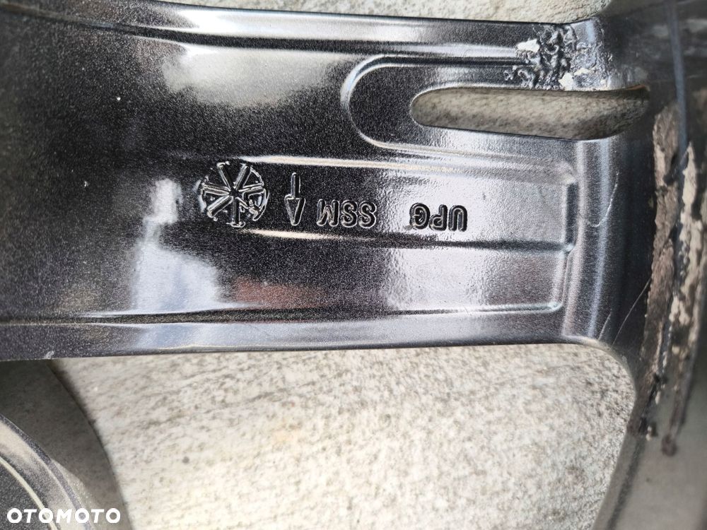 FELGA ALUMINIOWA AUDI A3 S3 8V VW SEAT 8.0J R19 ET49 8V0601025AS *2* K - 11