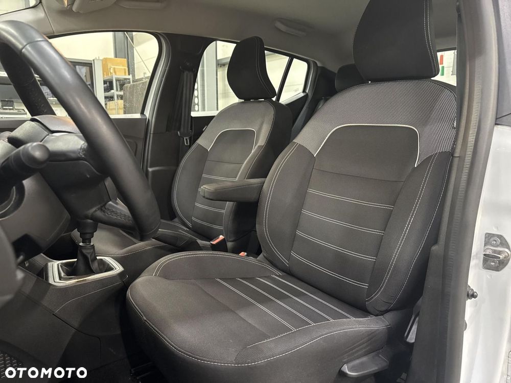 Dacia Sandero - 11