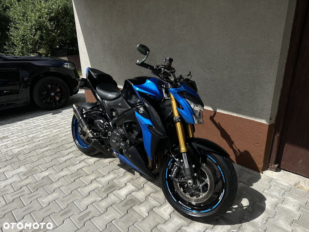Suzuki GSX - 10