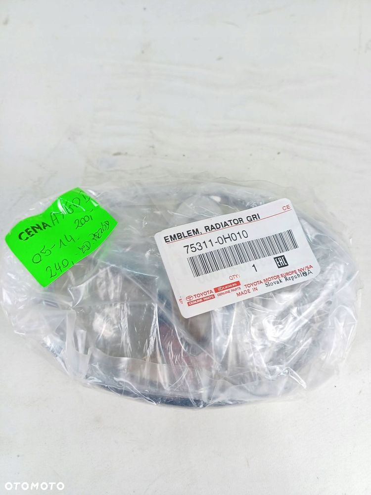 emblemat zderzaka przód znaczek przedni aygo i 05-14 75311-0h010 - 9