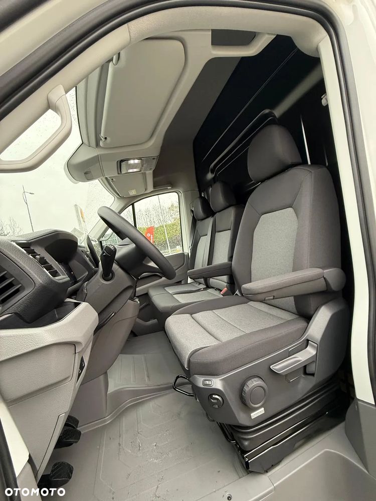 Volkswagen Crafter - 13