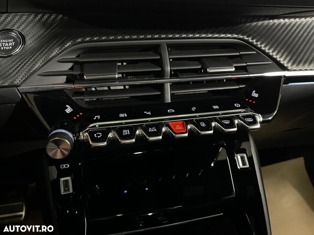 Peugeot 2008 PureTech 155 EAT8 GT - 26
