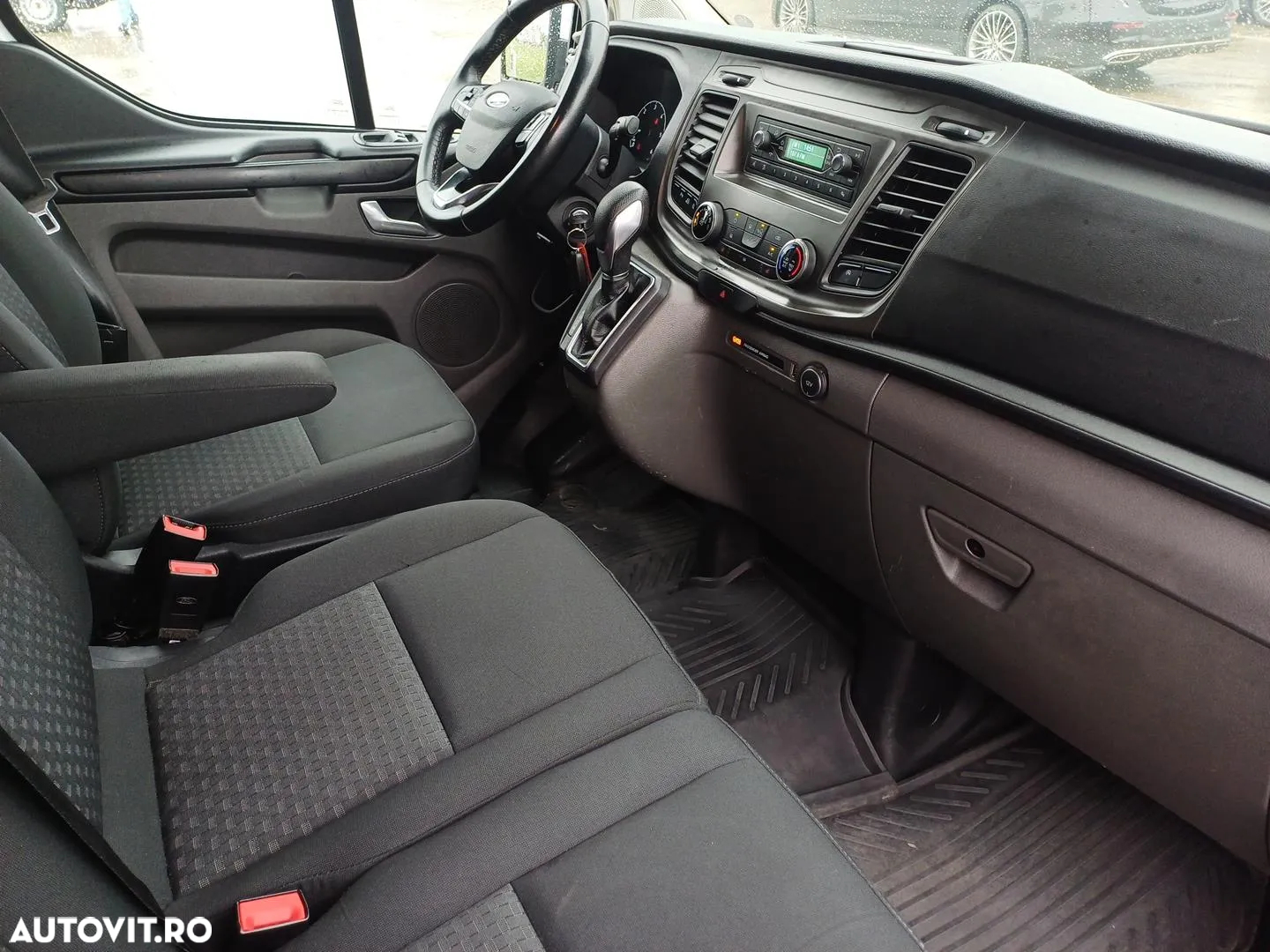 Ford TRANSIT CUSTOM - 19
