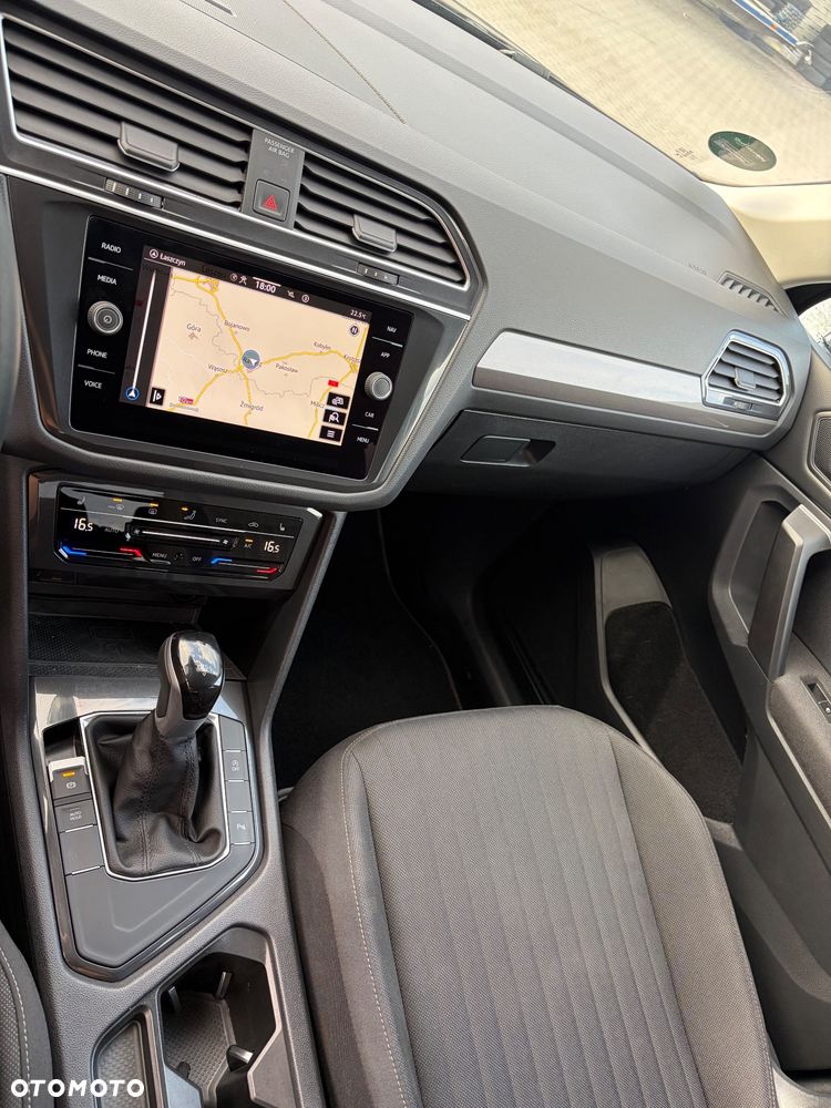 Volkswagen Tiguan Allspace 2.0 TDI SCR DSG Life - 20