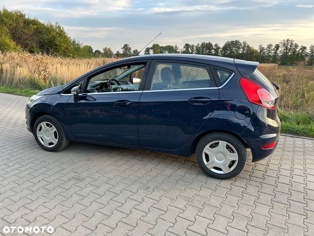 Ford Fiesta - 10