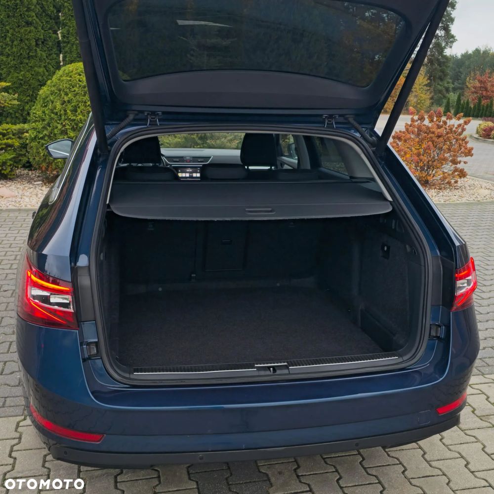 Skoda Superb 2.0 TDI DSG Style - 21