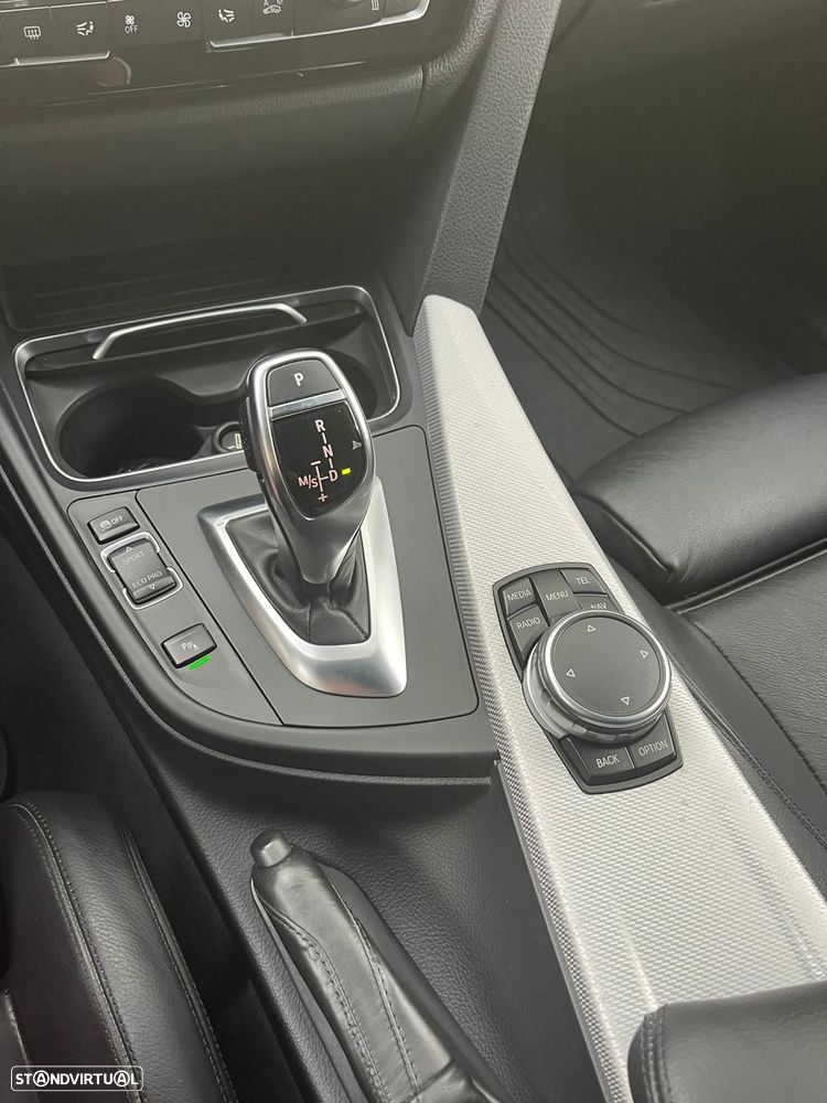 BMW 320 d Pack M Auto - 15