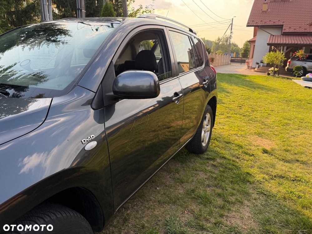 Toyota RAV4 - 5
