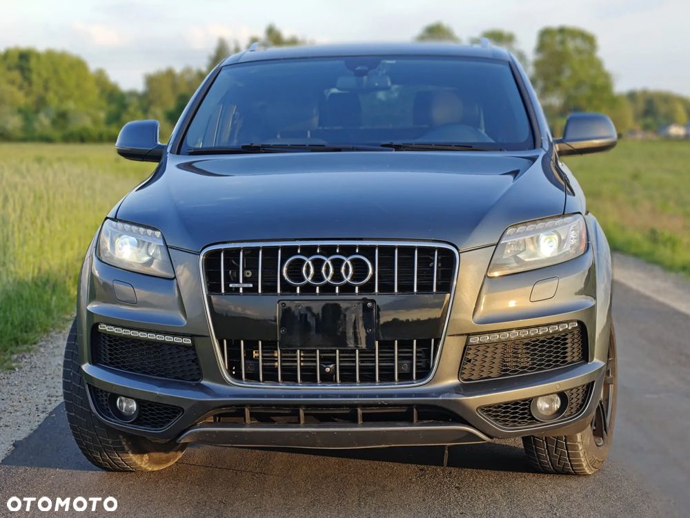 Audi Q7 3.0 TFSI Quattro Tiptronic - 5