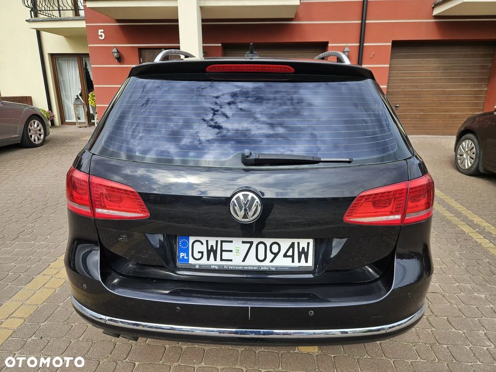 Volkswagen Passat 2.0 TDI Comfortline - 8