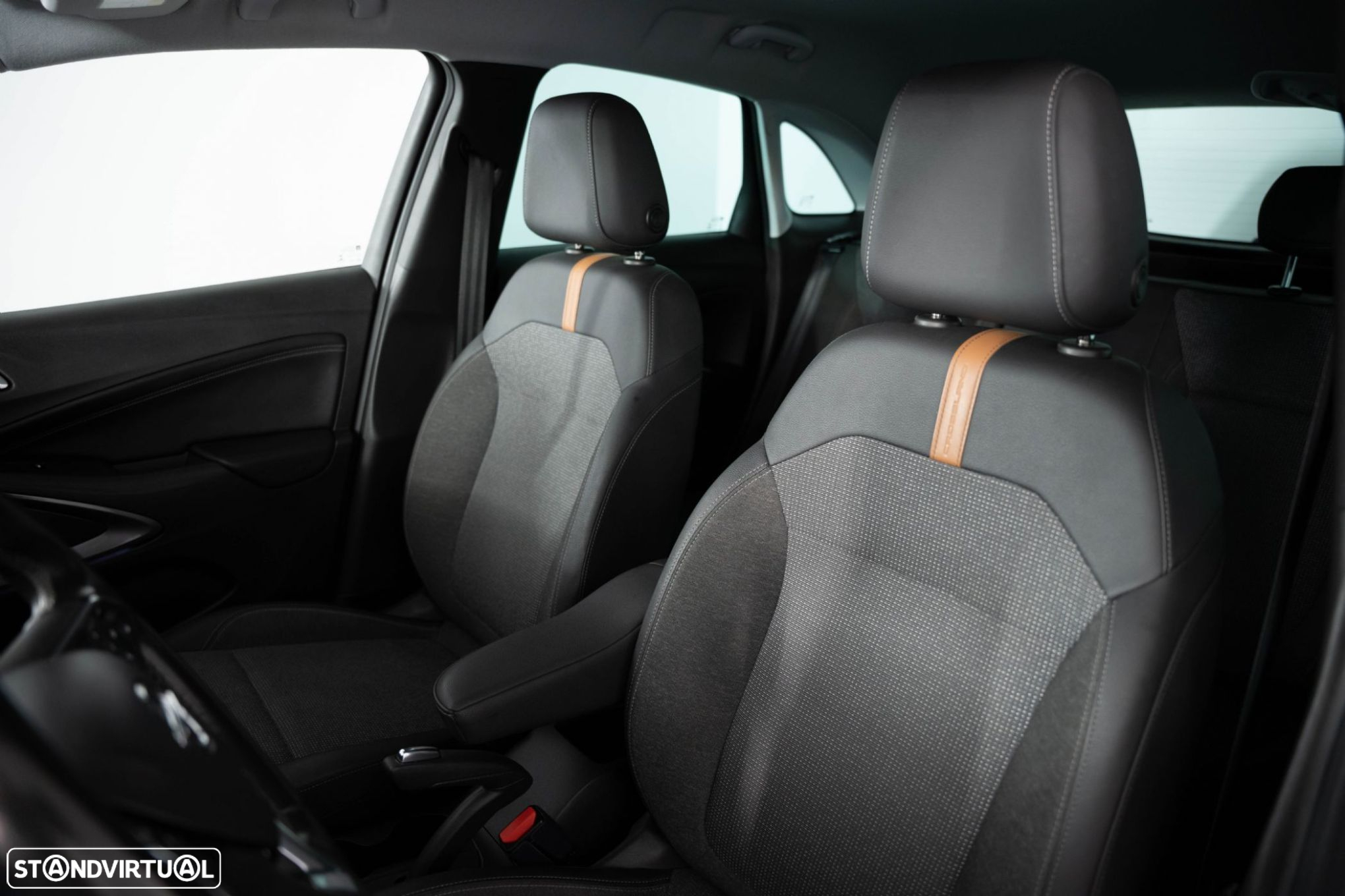 Opel Crossland X 1.2 Innovation - 21