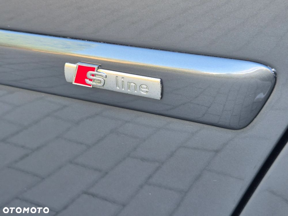 Audi A4 Limousine - 23