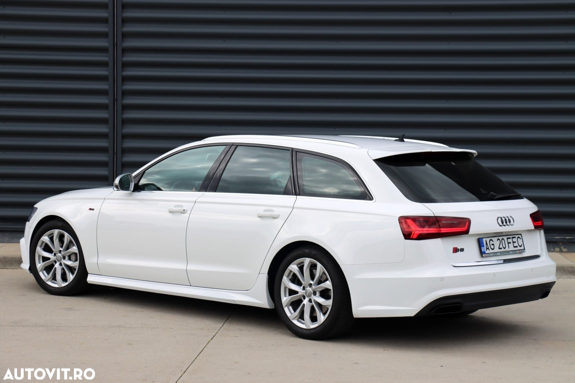 Audi A6 Avant 3.0 TDI quattro S tronic - 11