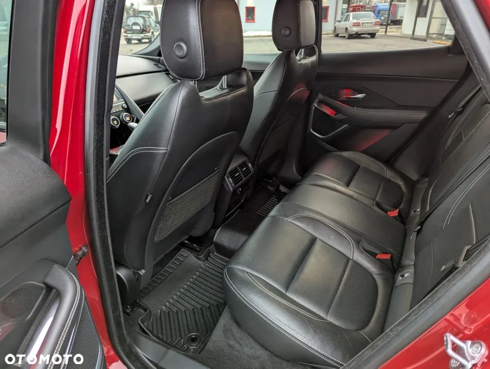 Jaguar E-Pace 2.0 i4D AWD R-Dynamic - 8