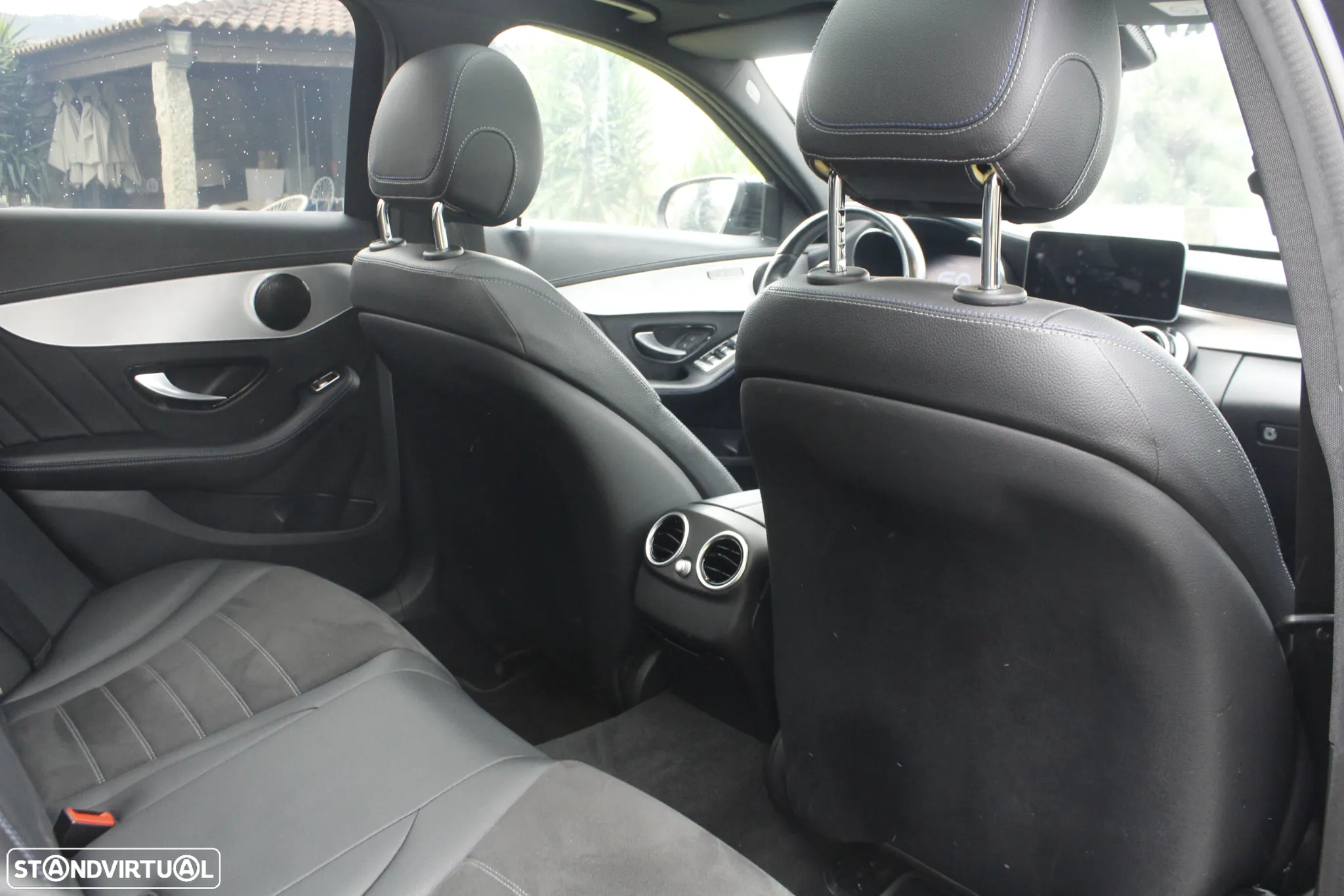Mercedes-Benz C 300 de AMG Line - 35