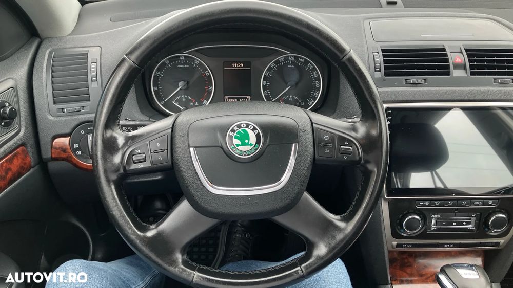 Skoda Octavia 1.4 TSI Ambiente DSG - 8